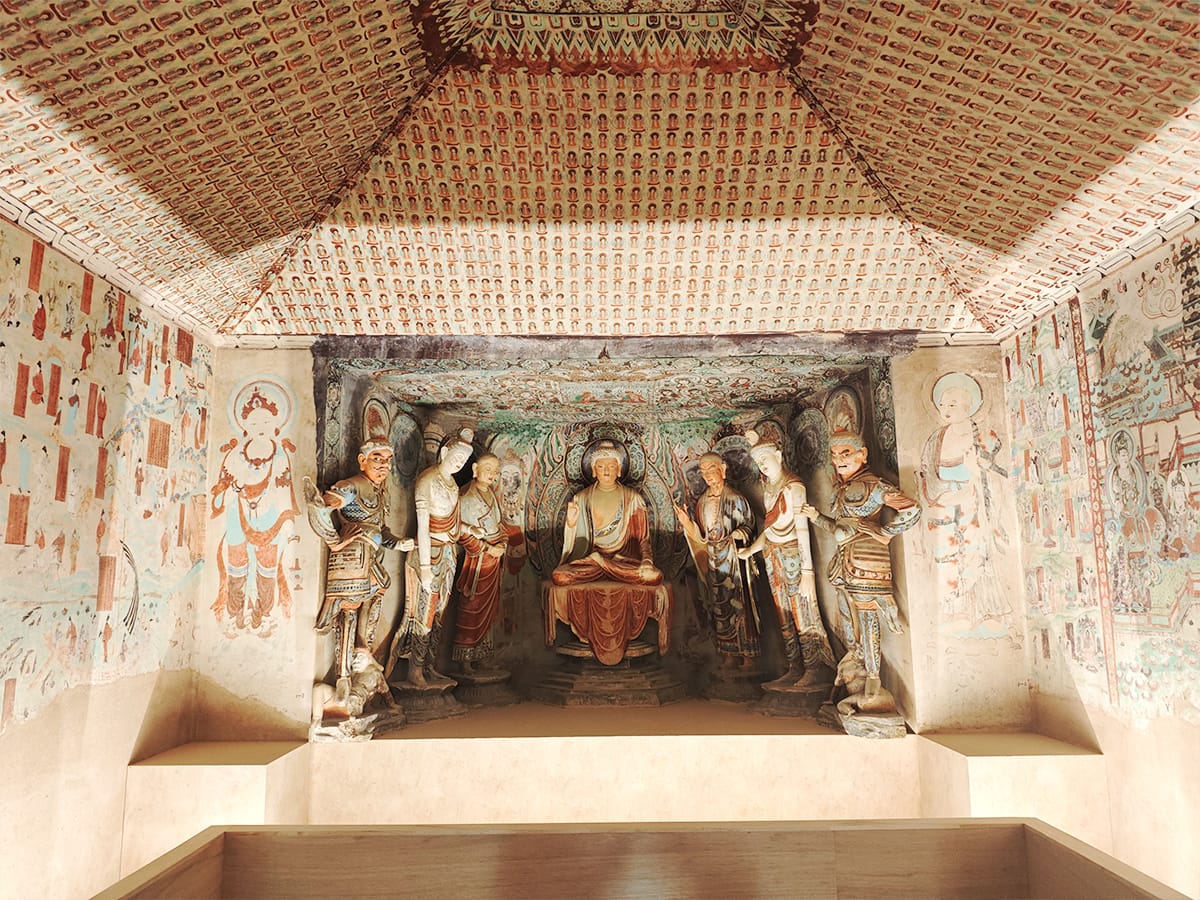 The University of Hong Kong Libraries & Chamber of Young Snow Culture Festival Exhibition: “Dreamlike Dunhuang: Recreating the Grandeur of Dunhuang” 